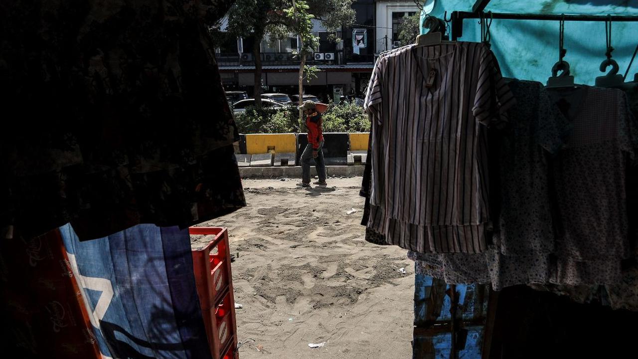 Di sisi lain, Pasar Petak Sembilan ini juga memiliki daya tarik khusus bagi masyarakat karena merupakan salah satu ikon kawasan Pecinaan yang populer di Ibu Kota.