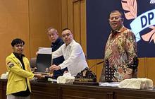 Pecat Anggota DPR Doyan Flexing hingga TNI Balik ke Barak, Isi Lengkap 17 Tuntutan Rakyat Deadline Besok