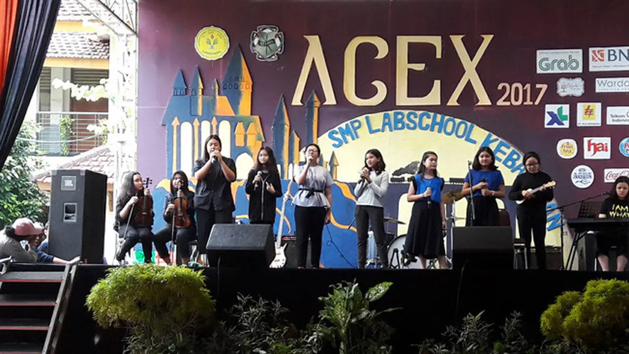 Berkarya bersama dalam Keberagaman SMP Labschool Kebayoran