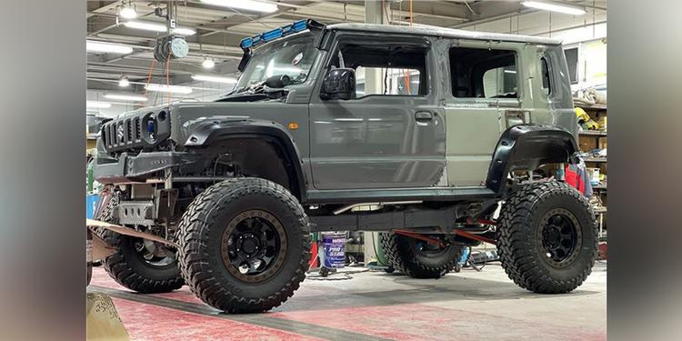 Kepergok Uji Jalan, Inikah Wujud Suzuki Jimny 5 Pintu? - Berita Otosia.com