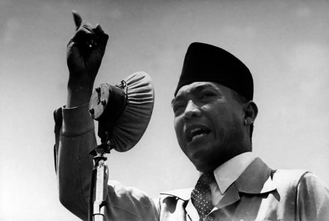Melihat gagahnya Soekarno, sang bapak Proklamator Republik Indonesia. (Sumber Foto: pixgood.com)