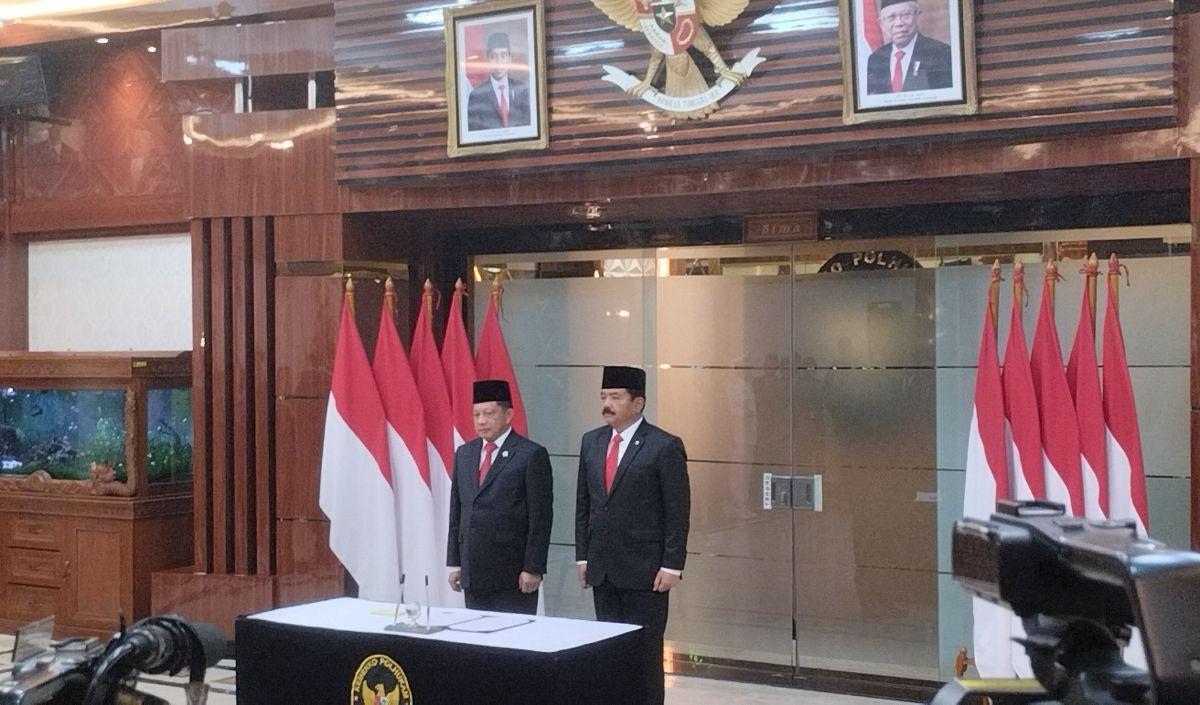Mahfud MD sudah mengundurkan diri sebagai Menko Polhukam.&nbsp;<br>