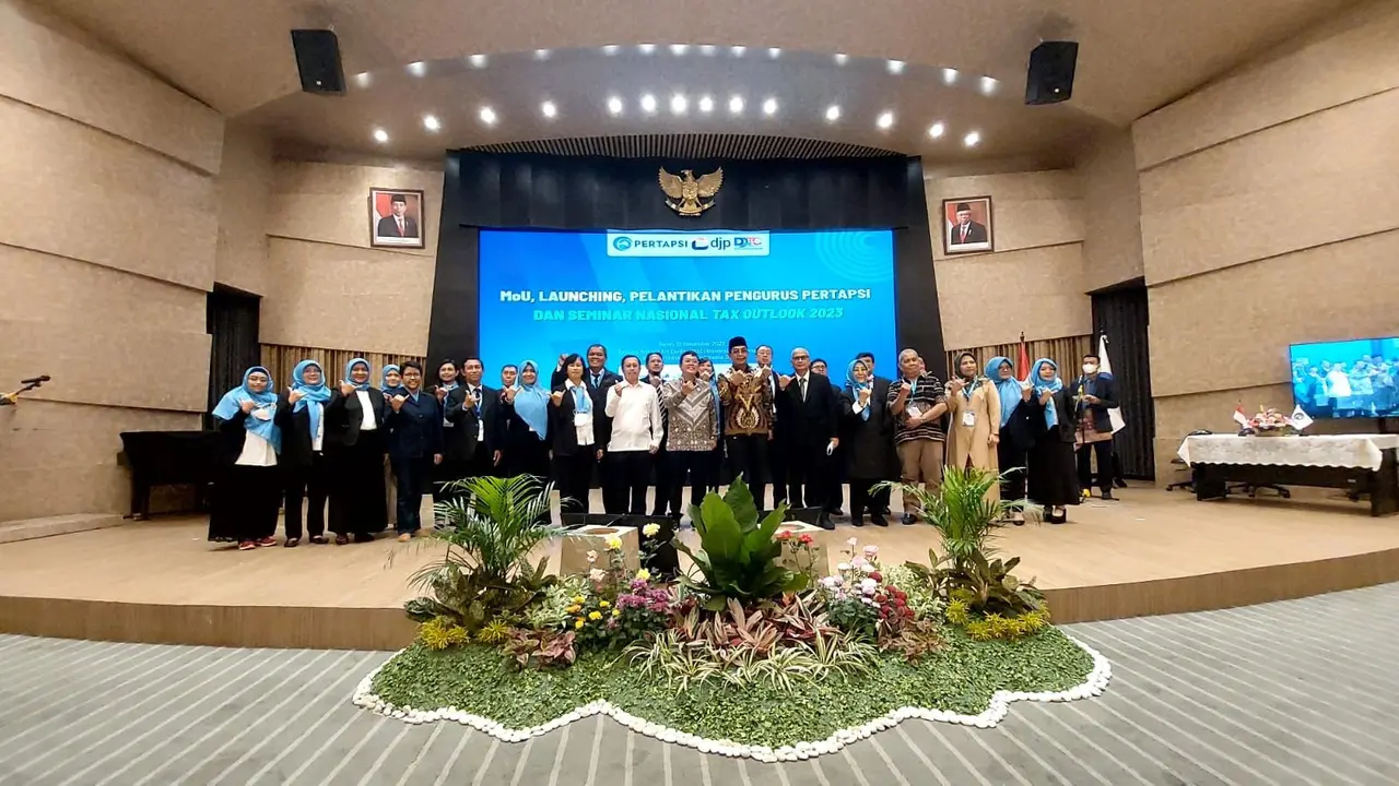 Penandatanganan memorandum of understanding (MoU) antara PERTAPSI dan Direktorat Jenderal Pajak (DJP) mengenai pembinaan dan pengembangan tax center serta civitas akademisi pajak.