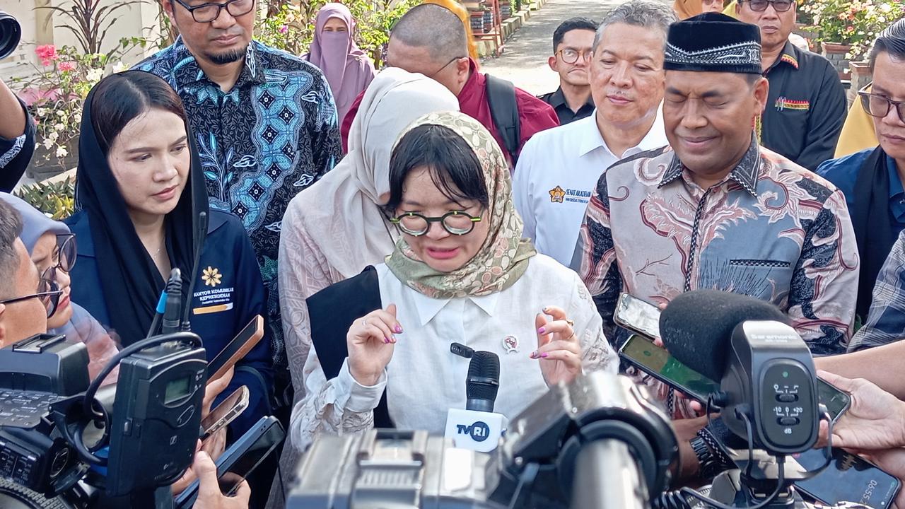 Wamendiktisaintek Sebut AI Tidak akan Gantikan Manusia, Asalkan Syarat Ini Dipenuhi