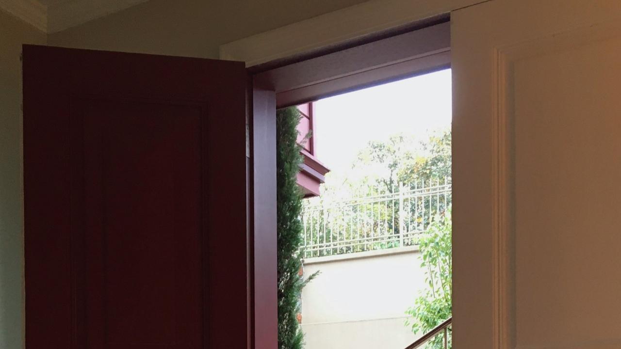 Model Pintu Minimalis 2 Pintu Besar Kecil, Contoh Desain Elegan untuk Rumah Modern
