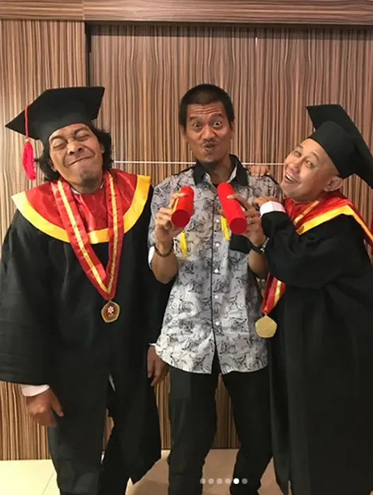 Menurut Kang Maman dalam twitternya beberapa waktu lalu, pria yang pernah menjadi penyiar Radio SK Jakarta itu lulus studi strata satu (S1) di Sekolah Tinggi Ekonomi Tribuana, Bekasi. (Instagram/indradewi2242)