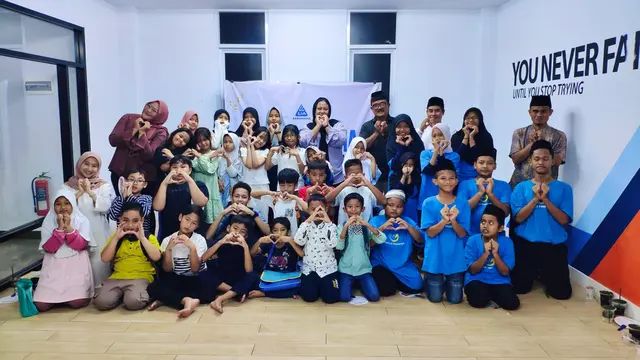 LB LIA Karawang, yang menggelar buka puasa bersama dan pemberian donasi untuk anak-anak Panti Asuhan Daarul Hasanah.