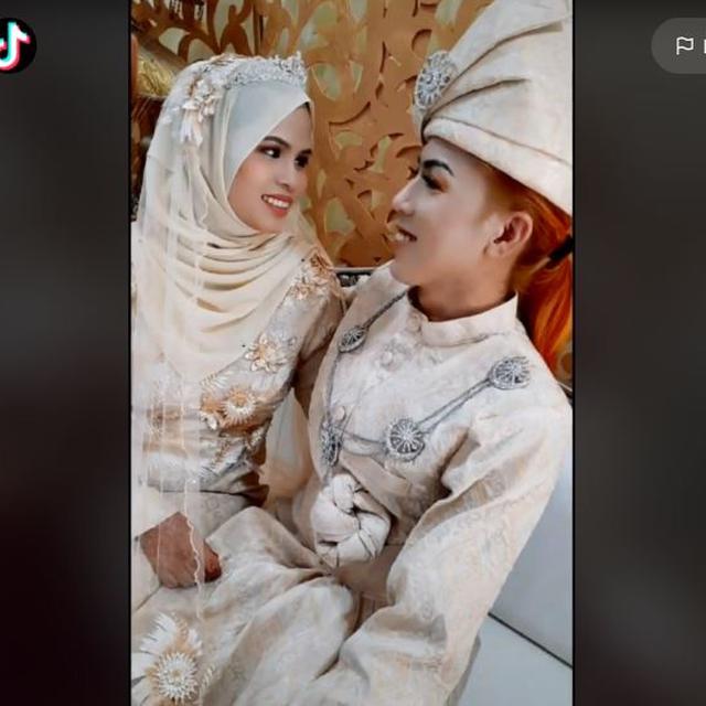 Pasangan suami istri tuai kecaman saat memamerkan potret ulang tahun pernikahan (dok.TikTok/@abe_pink86)