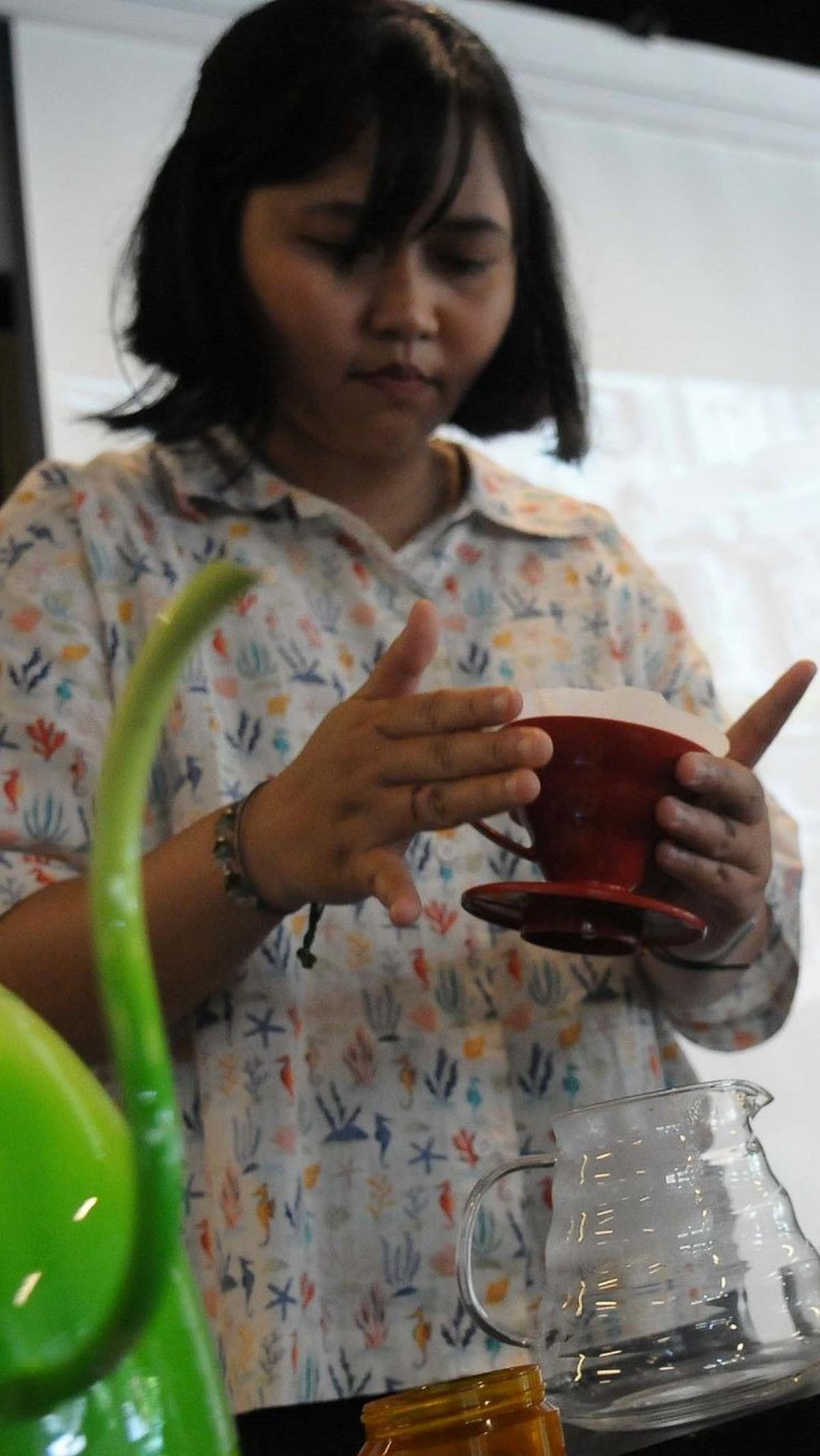 Lomba barita meracik kopi ini mengusung tema " Let's Grow Together Manual Brew."