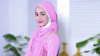 Tutorial Hijab ke kondangan (dok. Vidio.com/VIP Emtek)
