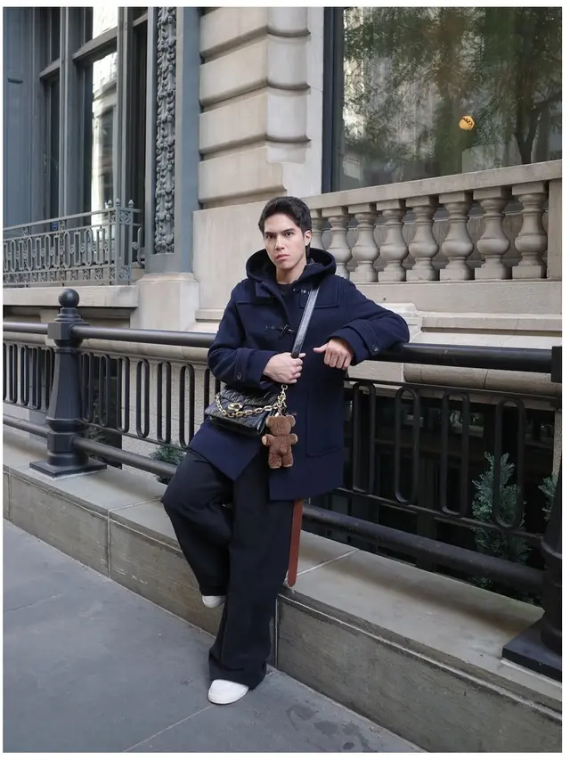 6 Potret Memukau El Rumi dan Syifa Hadju di Coach Spring 2026 New York Fashion Week