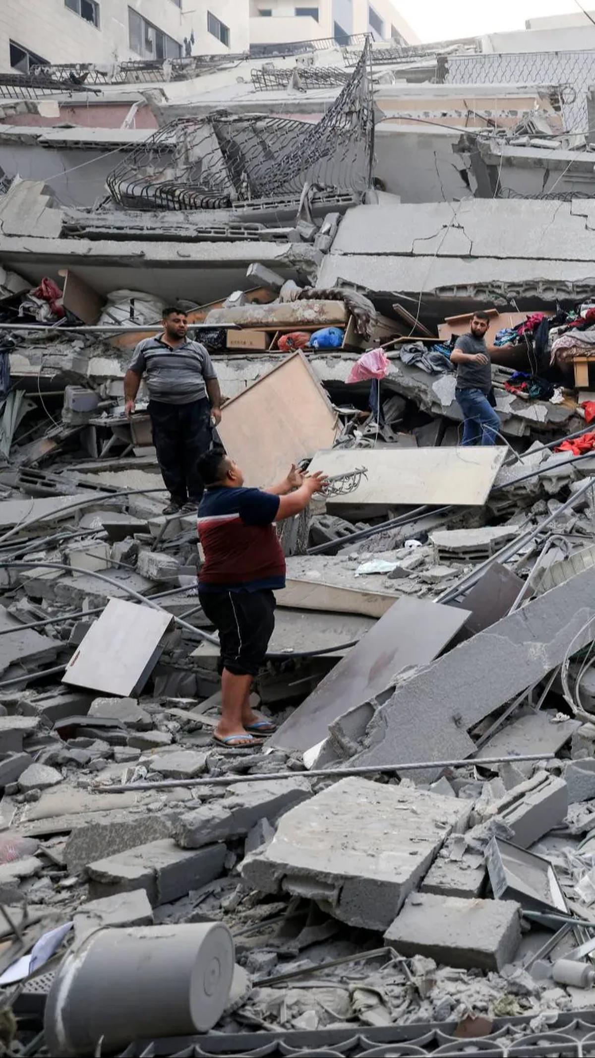 Perdana Menteri Israel Benjamin Netanyahu pun telah mendeklarasikan perang melawan serangan Hamas.<br>