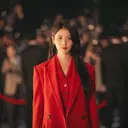 IU Tampil Natural Tanpa Makeup di Potret Terbarunya