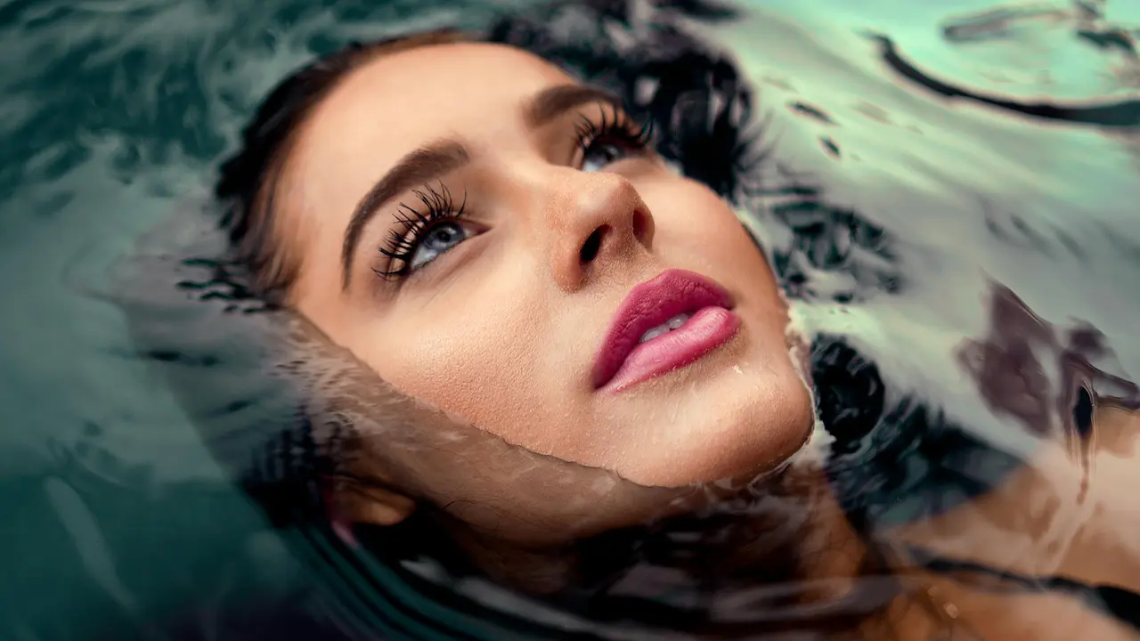 eyelash extension