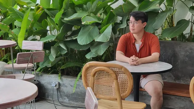 Irwan Lo merupakan seorang food vlogger