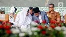 Habib Harlah ke-78 Muslimat NU dihadiri berbagai tokoh dan pejabat negara lain. Di antaranya Habib Muhammad Luthfi bin Yahya, istri dari Abdurrahman Wahid atau Gus Dur Sinta Nuriyah, dan Menteri Agama Yaqut Cholil Qoumas atau dikenal sebagai Gus Yaqut. (Liputan6.com/Faizal Fanani)
