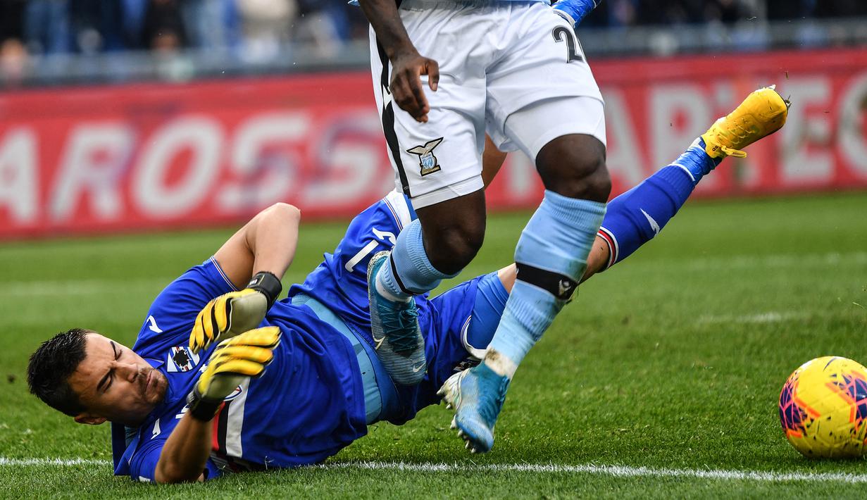 Situs transfermarkt baru saja merilis update nilai pasar para pemain di Eropa, termasuk di Liga Italia. Tercatat beberapa pemain yang mengalami penurunan nilai pasar akibat anjloknya performa. Berikut 7 di antaranya, termasuk pemain keturunan Indonesia Emil Audero. (AFP/Alberto Pizzoli)