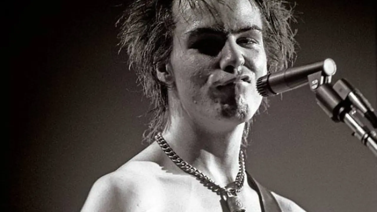 Abused male celebs (6)