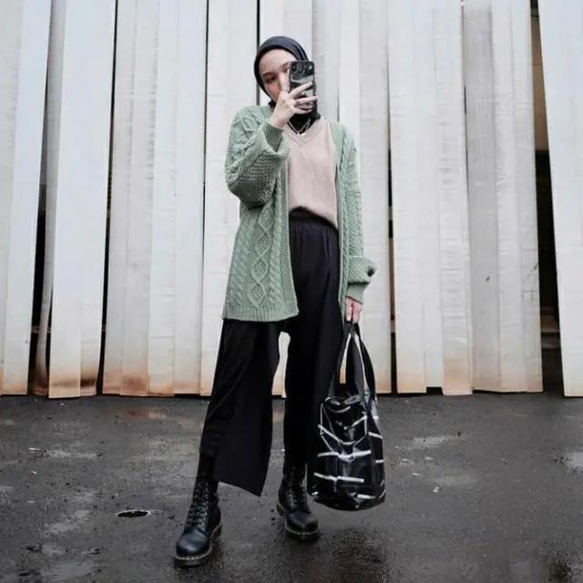 6 Style Hijab ala Soraya Ulfa Faisal