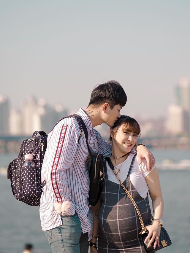 [Fimela] Lee Jeong Hoon dan Moa Aeim