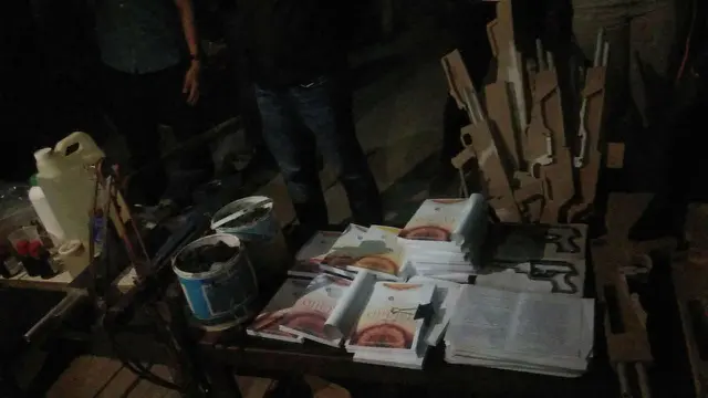 Temuan Tim Densus 88 Saat Menggeledah Rumah Pimpinan JAD Cirebon