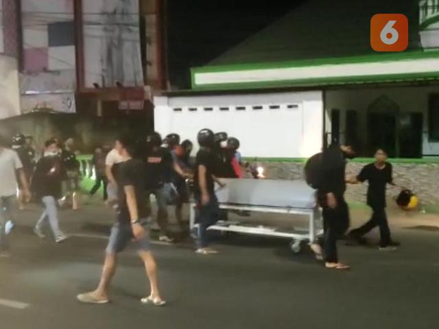 Lagi Keluarga Ambil Paksa Jenazah Kasus Probable Covid 19 Di Makassar Regional Liputan6 Com