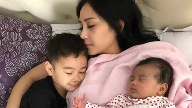 Raffi Ahmad dan Nagita Slavina bersama anak (Instagram/raffinagita1717)