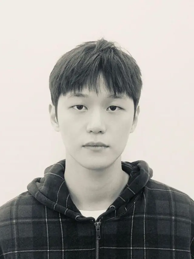 Lee Hak Joo (Instagram/ imcokecolor)