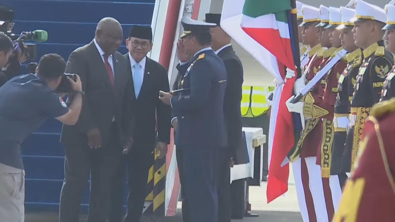 VIDEO: Sangar Pasukan Paspampres RI Kawal Presiden Afrika Selatan, Disambut Dentuman Meriam