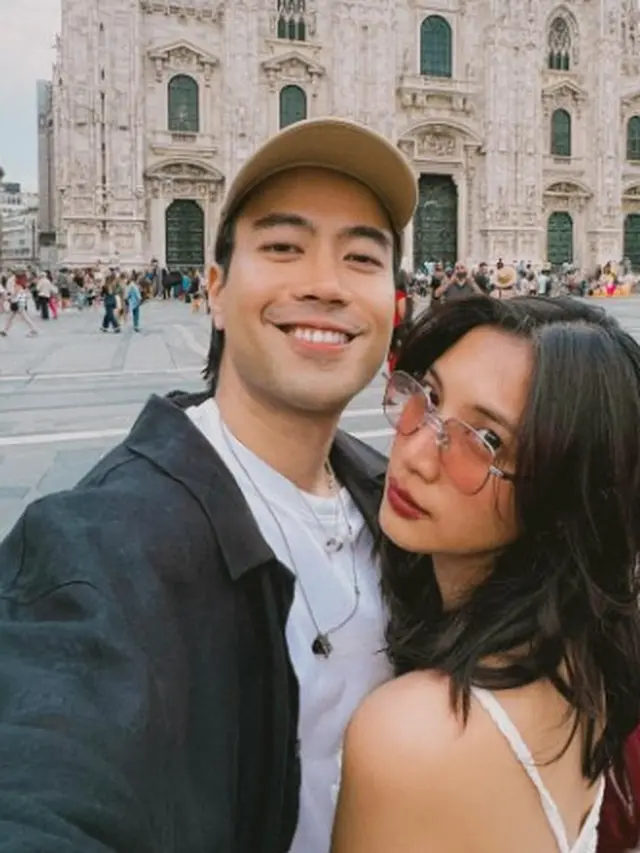 Vidi Aldiano dan Sheila Dara liburan bareng (Instagram/vidialdiano)