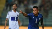 Bomber Milan Hattrick, Italia Cukur San Marino