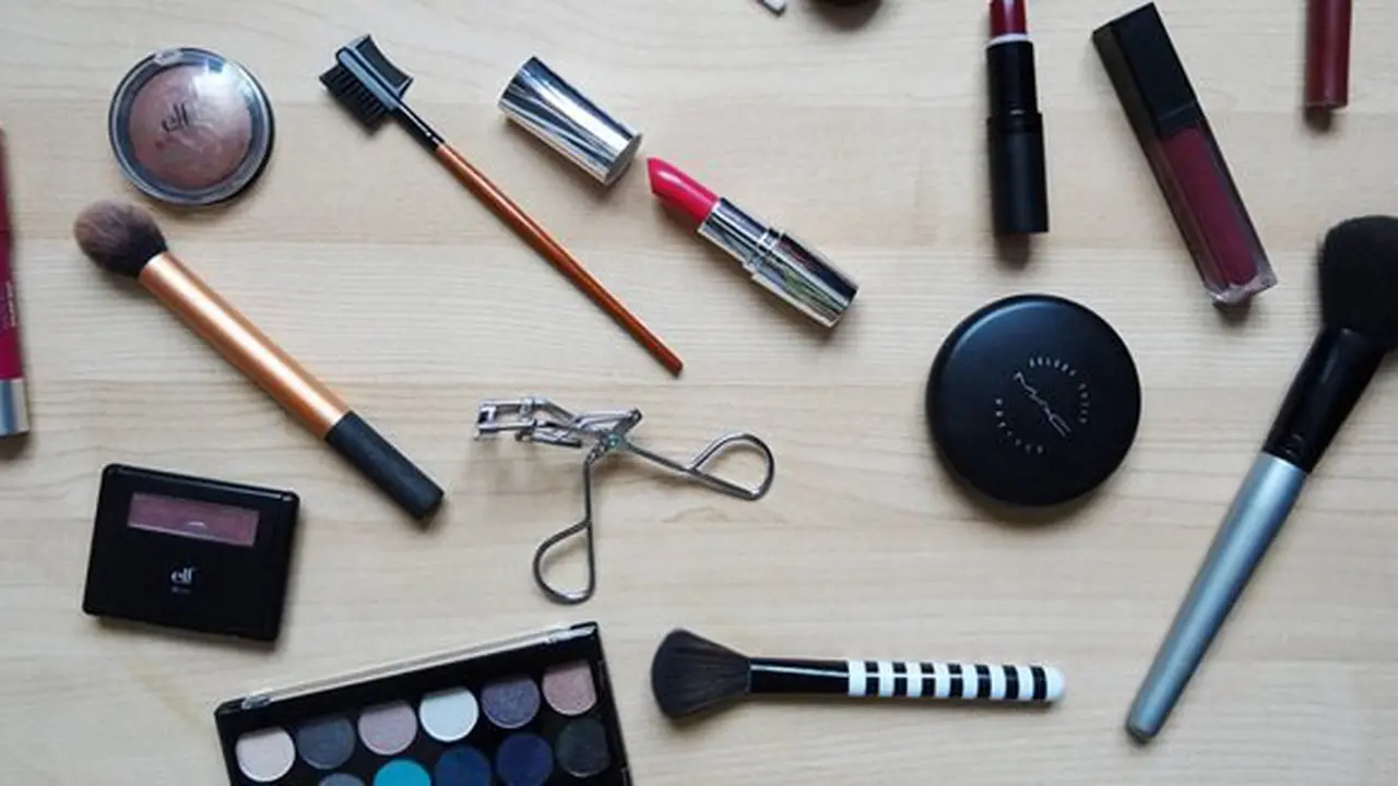 Tanda makeup harus dibuang/copyright Pixabay.com