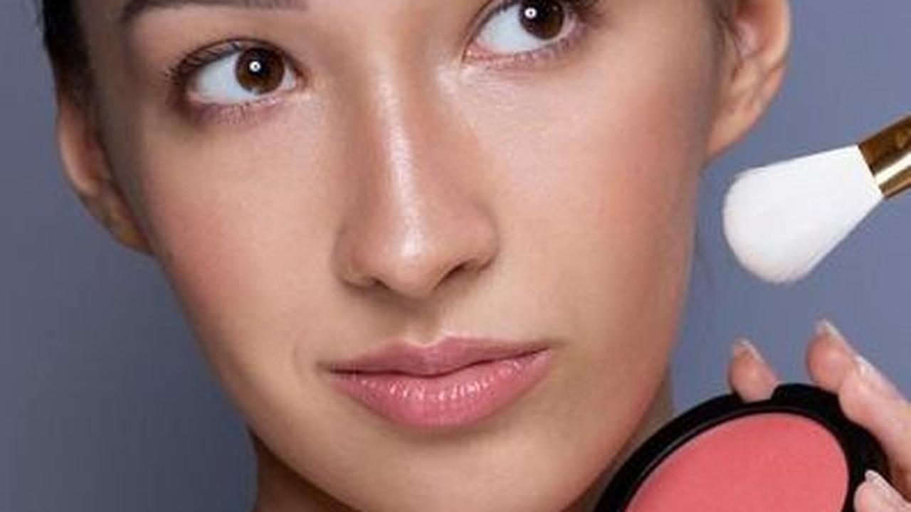 Cara Memilih Produk Blush On yang Tepat<br>