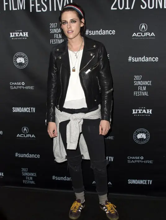 “Merasa semua mata tertuju padaku, aku tiba-tiba merasa kehidupanku mempengaruhi kehidupan orang banyak saat itu,” ucap Kristen Stewart. (AFP/Bintang.com)