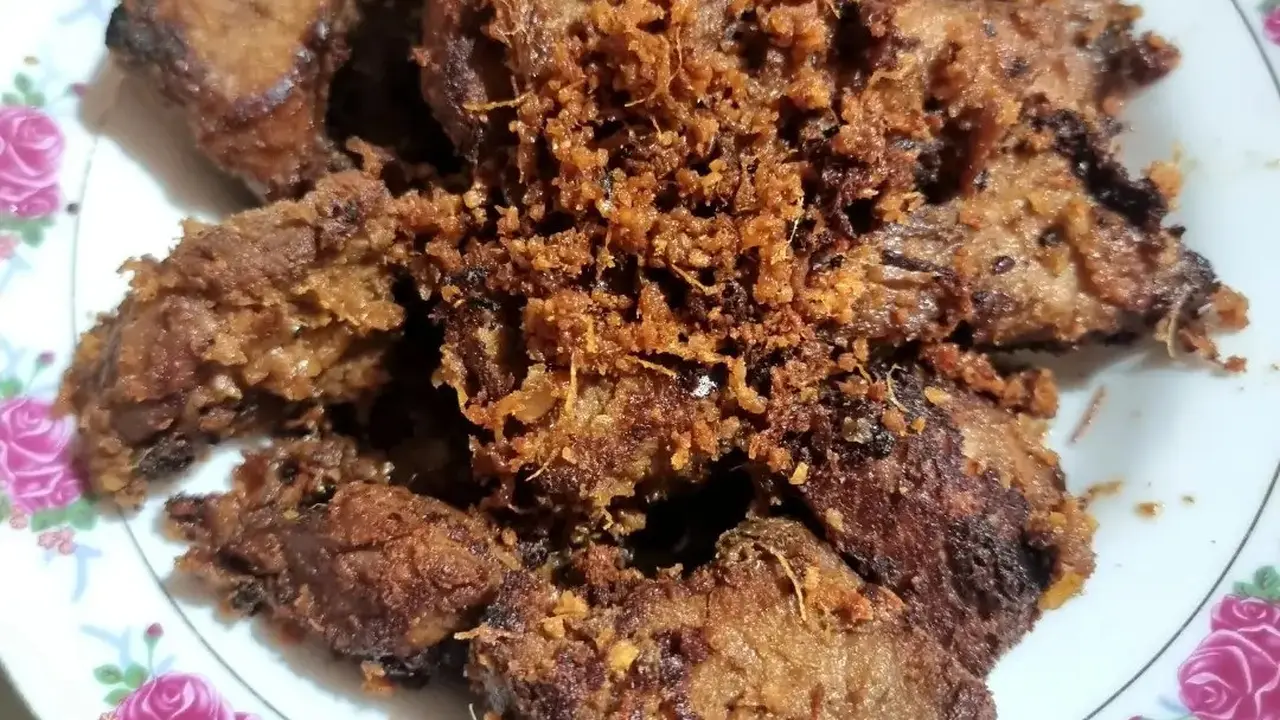 Empal Serundeng Kemiri
