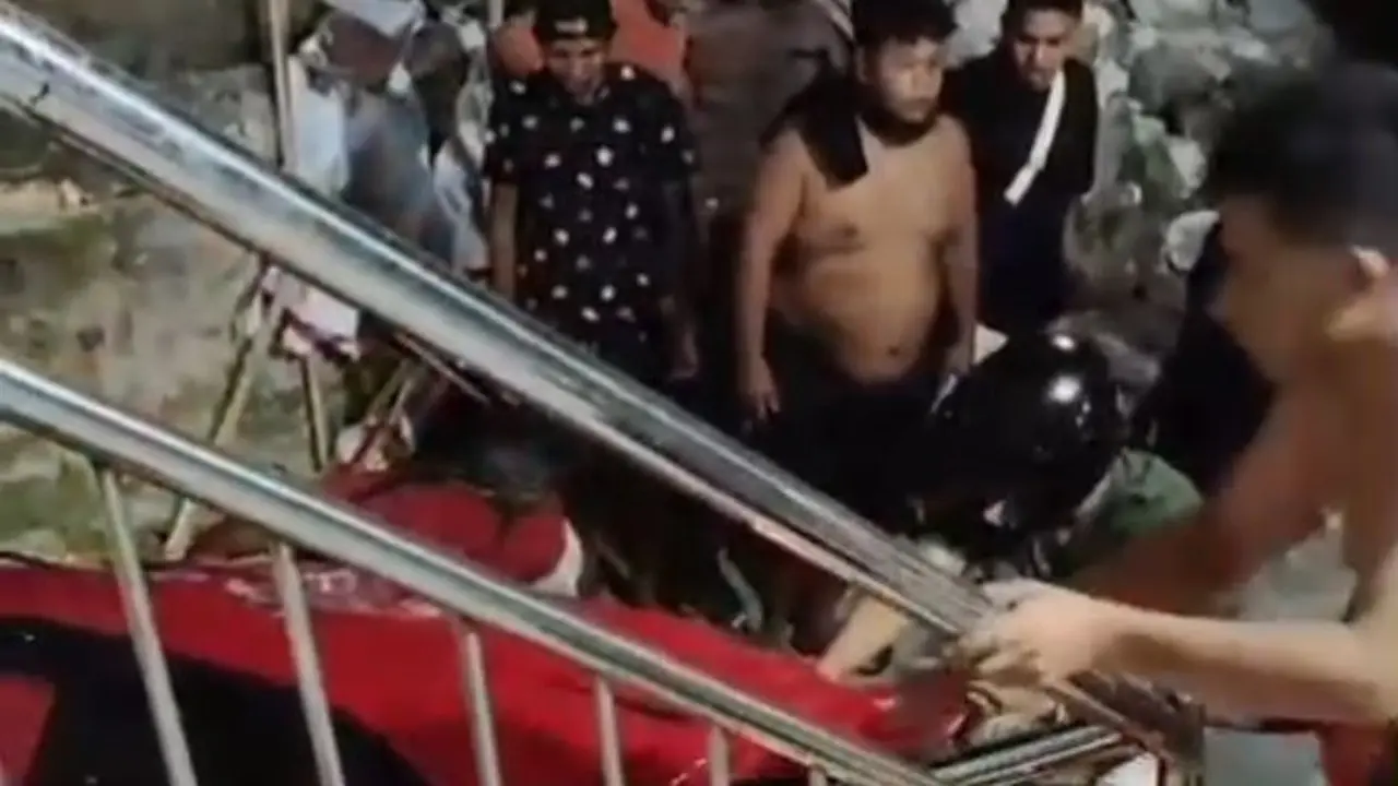 Kecelakaan Maut Brio Merah di Kupang