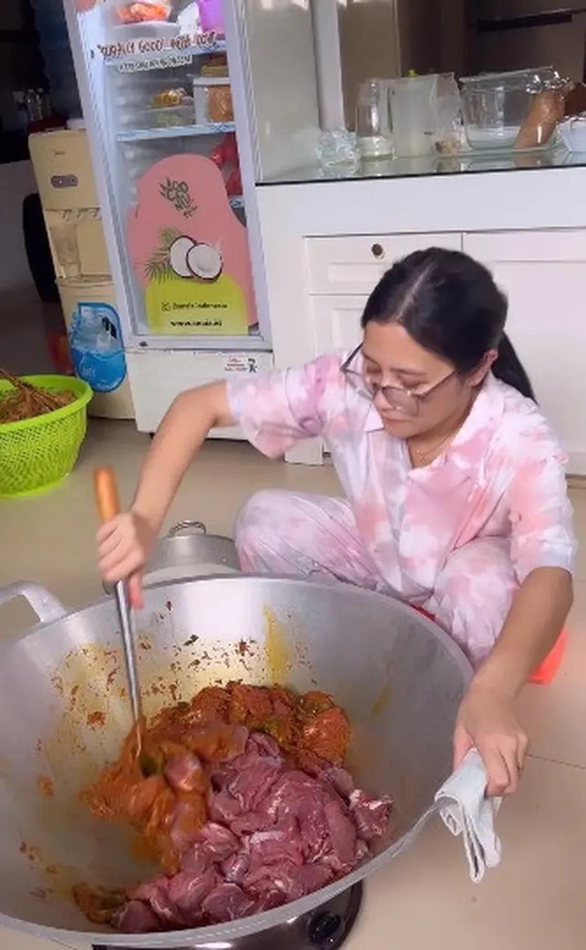 Potret Dapur Mewah Prilly Latuconsina, Miliki Desain Klasik Modern