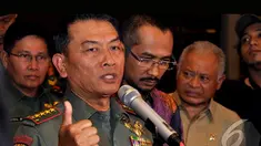 Panglima TNI Jenderal Moeldoko saat mendeklarasikan zona bebas korupsi, Jakarta, Senin (11/8/2014) (Liputan6.com/Miftahul Hayat)