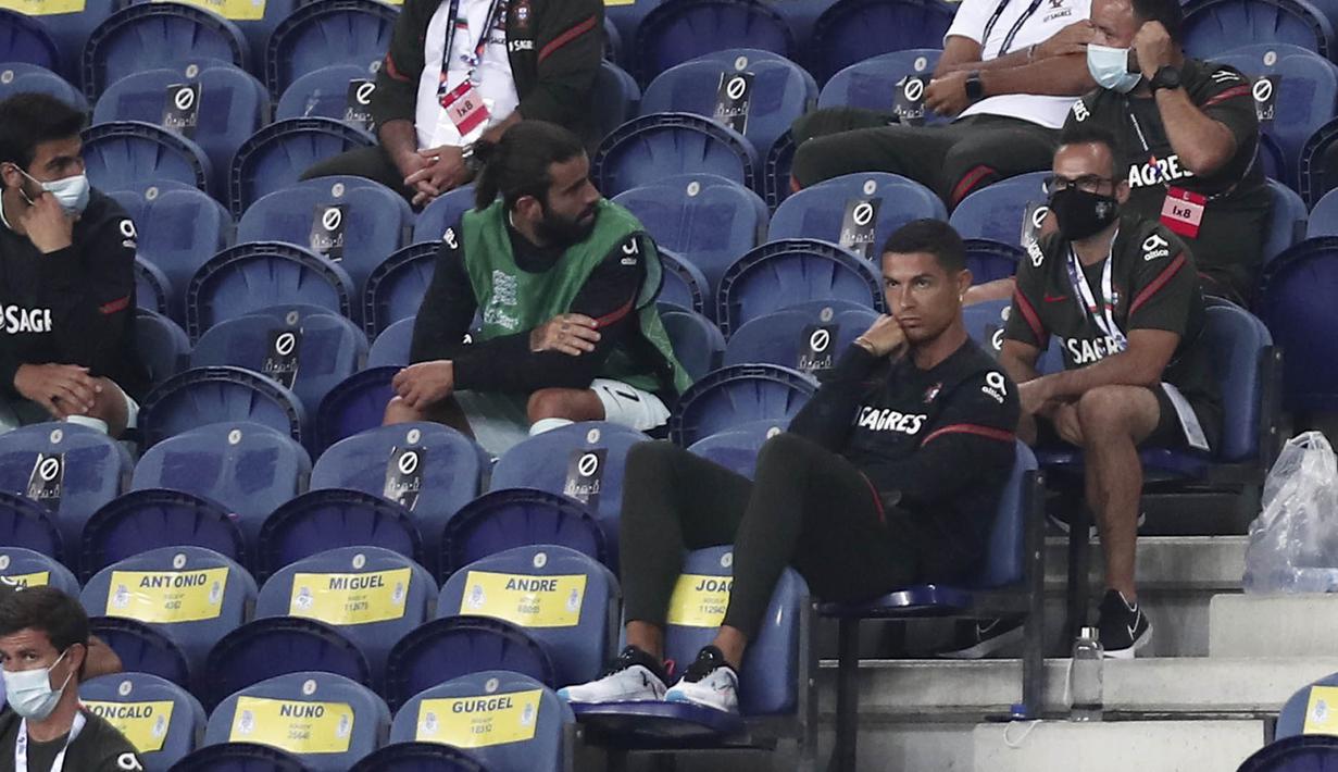 Walaupun bermain tanpa sang superstar, Cristiano Ronaldo, Portugal tetap mampu menang meyakinkan atas Kroasia dengan skor 4-1. (AP/Miguel Angelo Pereira)