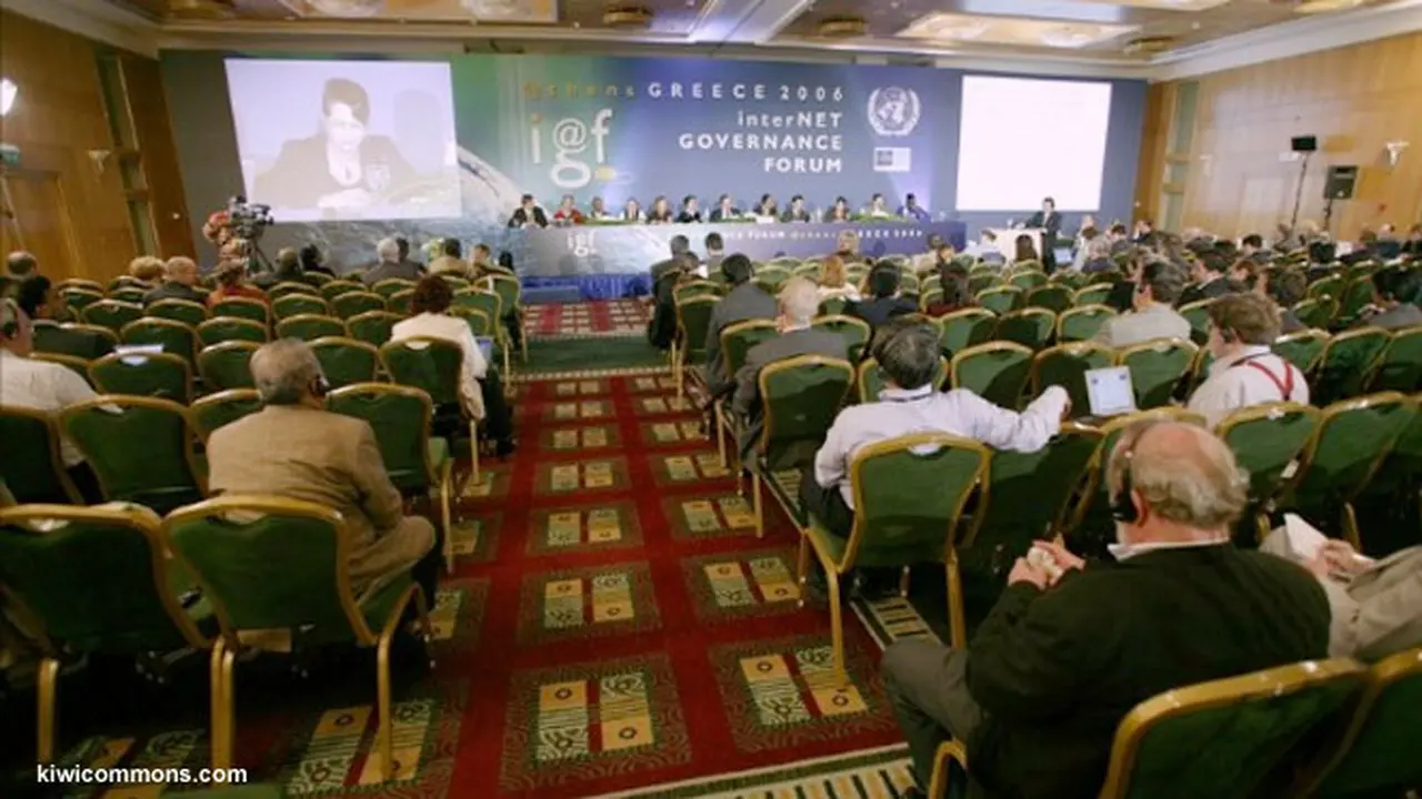 internet-governance-130711c.jpg