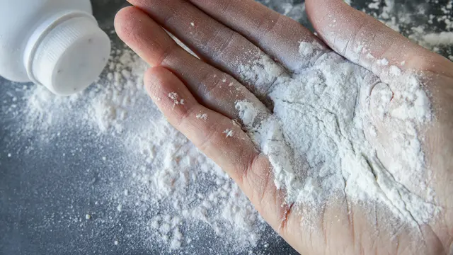 ilustrasi bedak/SewCream/shutterstock