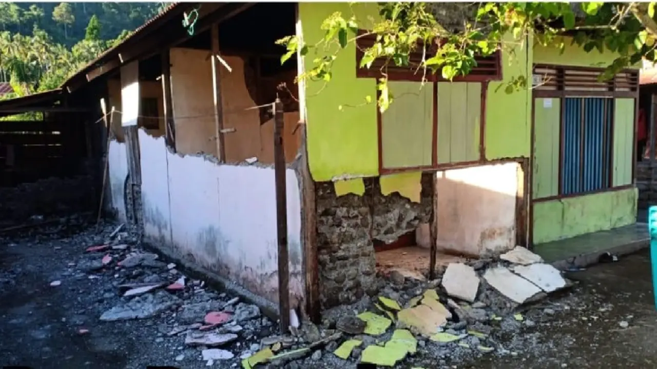 Gempa Halmahera