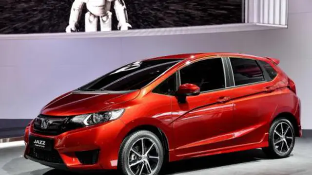 Honda Jazz 2015 Tebar Pesona di Paris