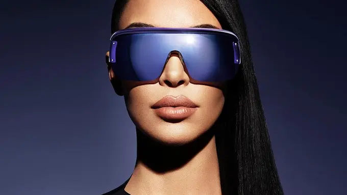 Musim Semi Makin Gaya dengan Kacamata Hitam dari Kim Kardashian