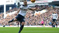 Hattrick Harry Kane bawa Tottenham Hotspur atasi West Bromwich Albion. (AFP/Glyn Kirk)