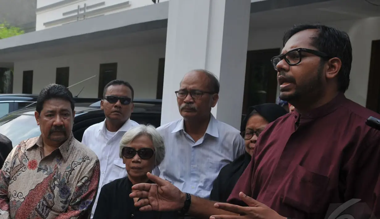 Koalisi Menolak Lupa dan Korban Pelanggaran HAM datangi Kantor DPP PEPABRI, Jakarta, Senin (26/5/2014) (Liputan6.com/Johan Tallo)