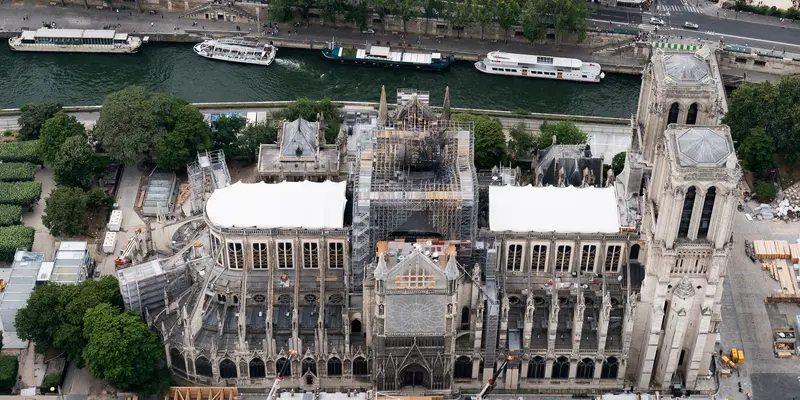 Katedral Notre Dame Direstorasi Usai Kebakaran Hebat