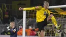 Erling Haaland. Striker berusia 21 tahun yang kini memasuki musim ketiganya berseragam Borussia Dortmund hingga kini telah mencetak 53 gol di Liga Jerman dari total 53 laga. Ia hanya berselisih 6 gol dari Timo Werner sebagai pemegang rekor yang telah hijrah ke Chelsea. (AP/Martin Meissner)