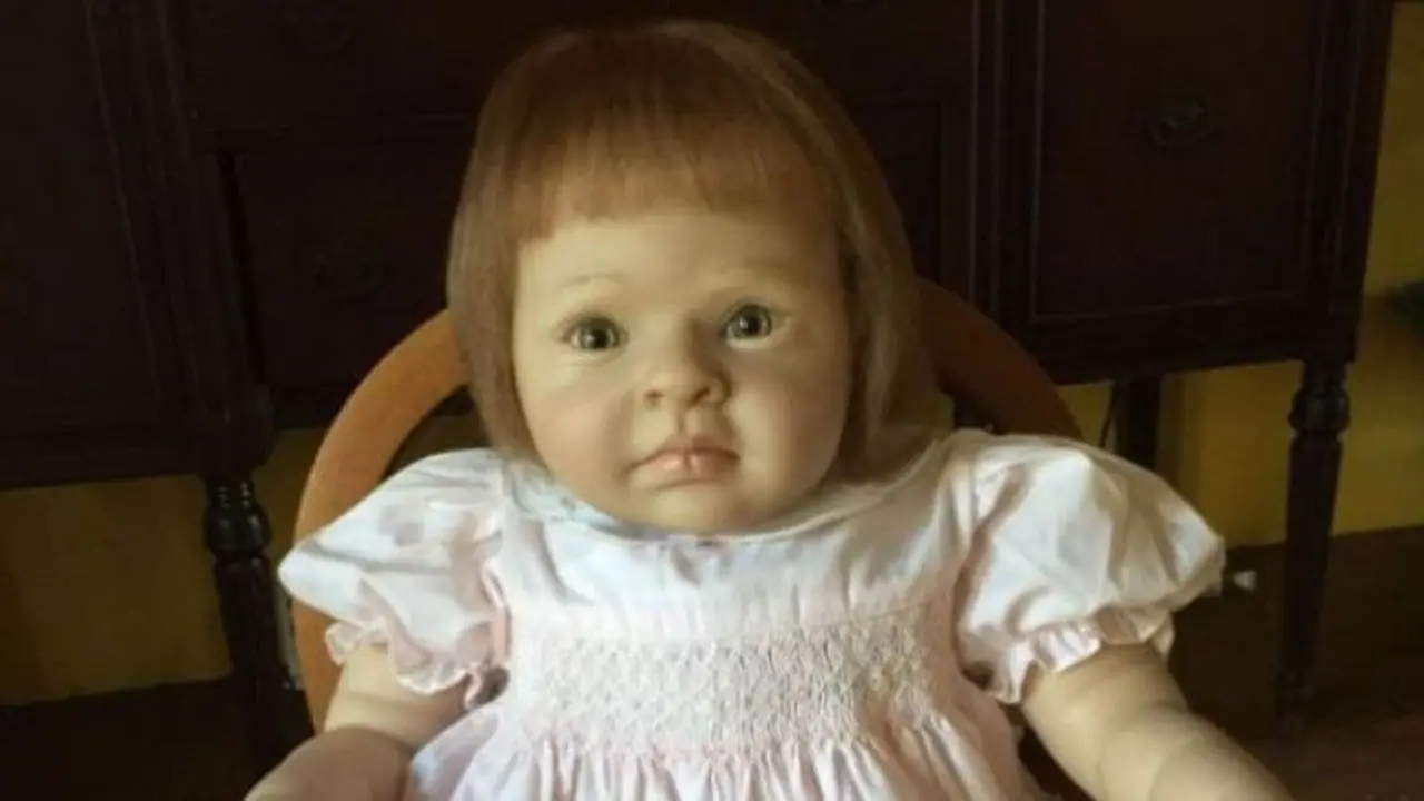 Demi Abadikan Momen Masa Kecil Bersama Sang Anak, Wanita Ini Buat Boneka Bayi Sendiri