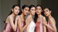 Referensi Model Baju Bridesmaid Satin (foto: Reve Art)